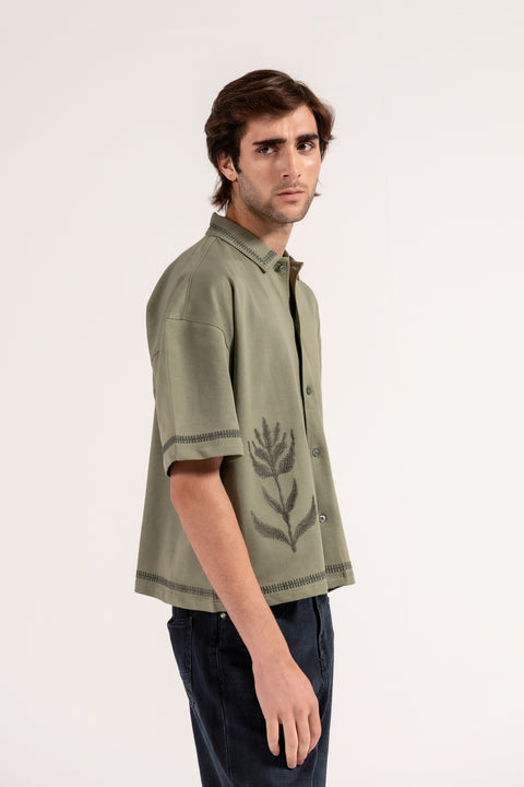 BOXY FIT BUTTON-DOWN EMBROIDERY POLO