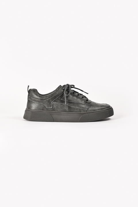 TRAINERS