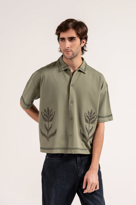 BOXY FIT BUTTON-DOWN EMBROIDERY POLO