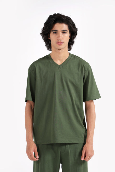 RELAXED FIT V-NECK TEE