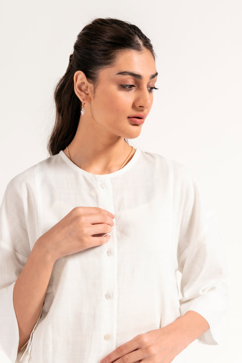 BASIC BUTTON-DOWN SHIRT