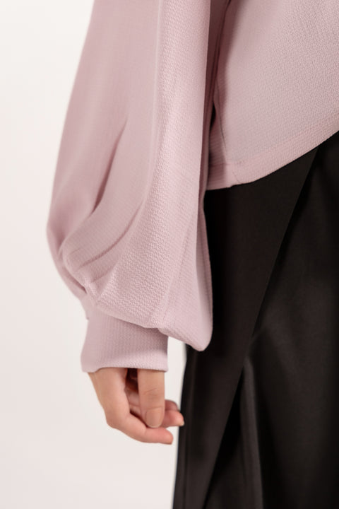 KNOTTED BUTTON-DOWN TOP