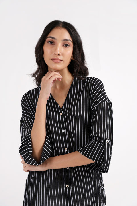 STRIPED BUTTON DOWN TOP