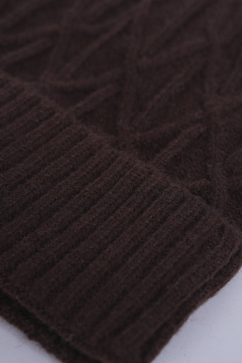 CABLE KNIT BEANIE