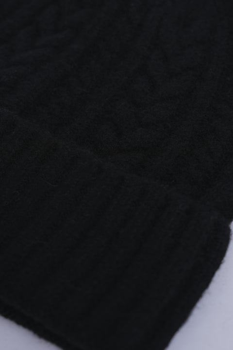 CABLE KNIT BEANIE