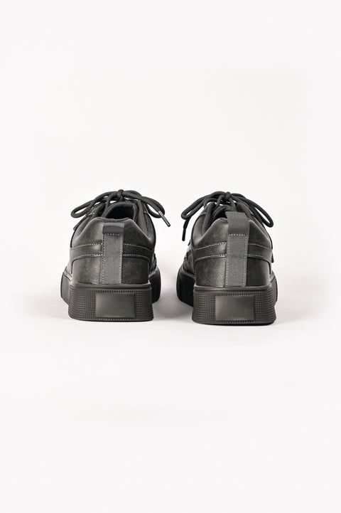 TRAINERS