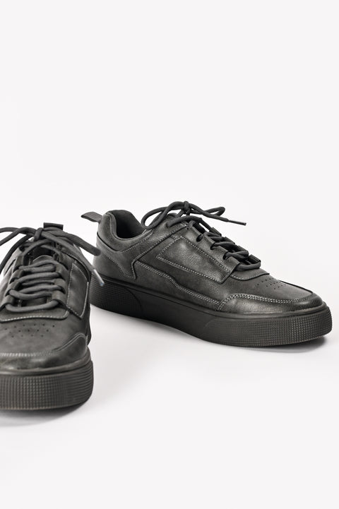 TRAINERS