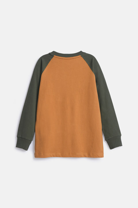 BOYS CONTRAST RAGLAN SLEEVE TEE